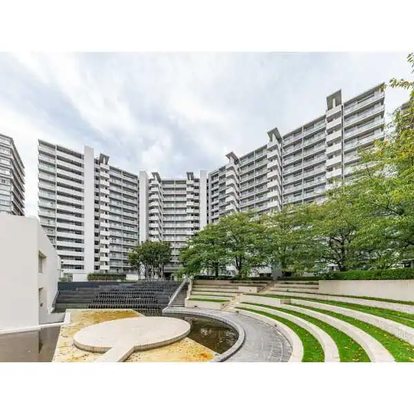 東京サーハウスセンターポート 外観