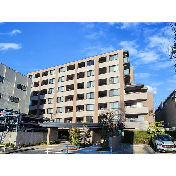 アールブラン大倉山 外観