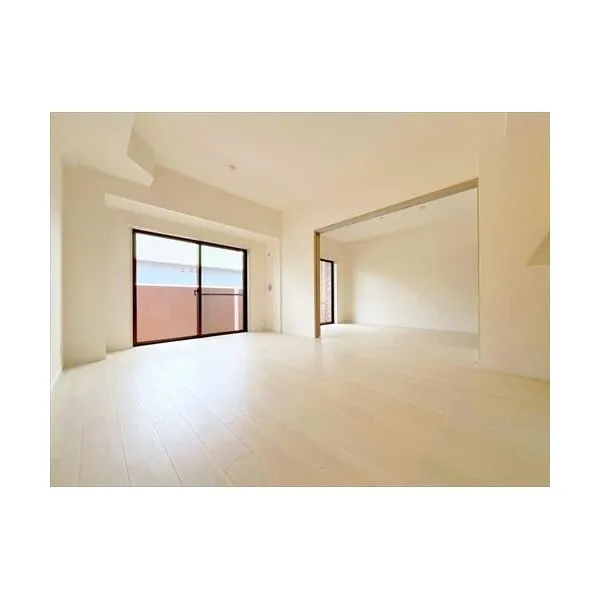 ライオンズマンション一之江弐番館 リビングダイニング・洋室約５．６帖