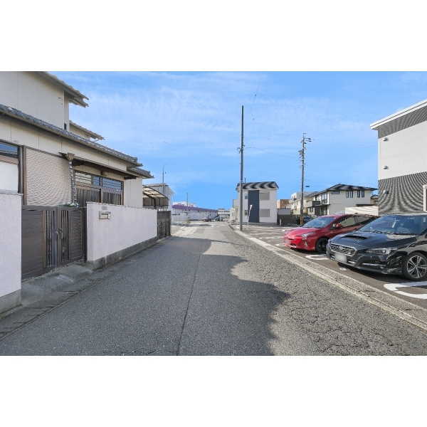 豊明市西川町島原 前面道路