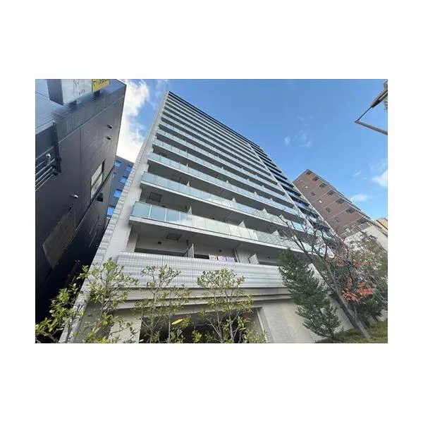 イニシアブランなんば 外観