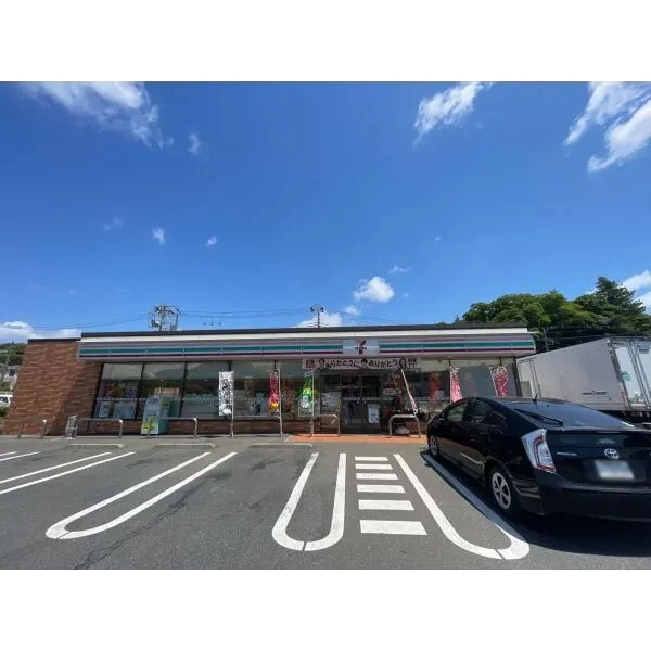 藤沢市菖蒲沢 セブンイレブン　藤沢葛原店（コンビニ）まで約1100m（徒歩14分）