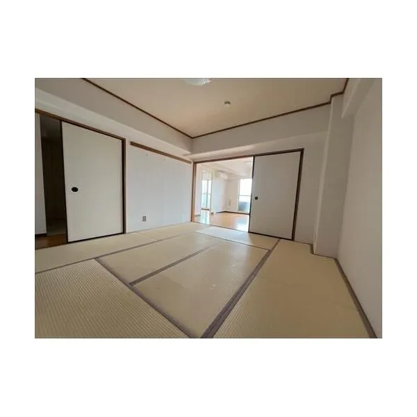 西船橋スカイハイツ 和室（約８帖）