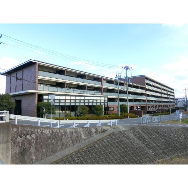 イニシア桂大橋 外観