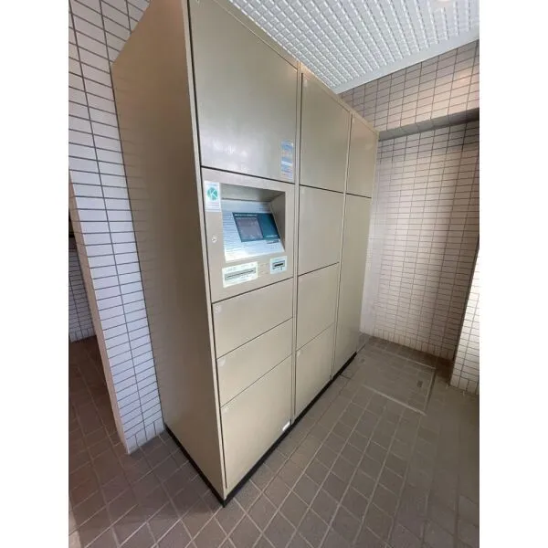 ライオンズガーデンひばりヶ丘 宅配ボックス