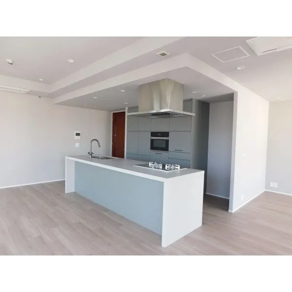 ザ・レジデンス三田 開放感あるオープンキッチン