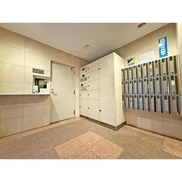 田園キャッスル町屋 宅配ボックスがついているので、24時間荷物の受け取りが可能です。