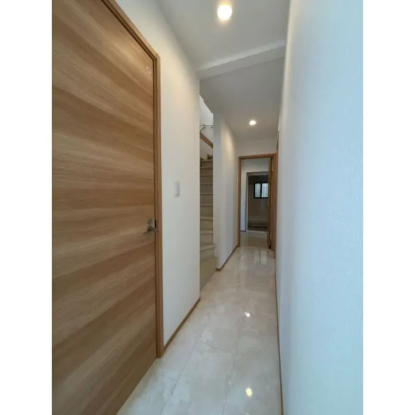 横浜市神奈川区三ツ沢中町 1Fホール