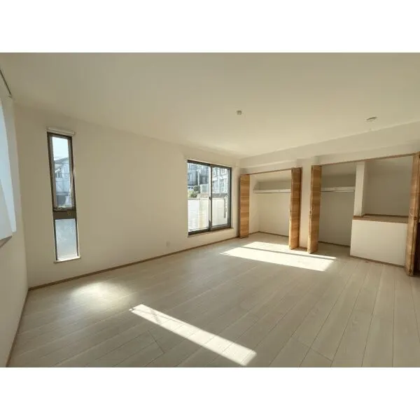 横浜市神奈川区三ツ沢中町 洋室