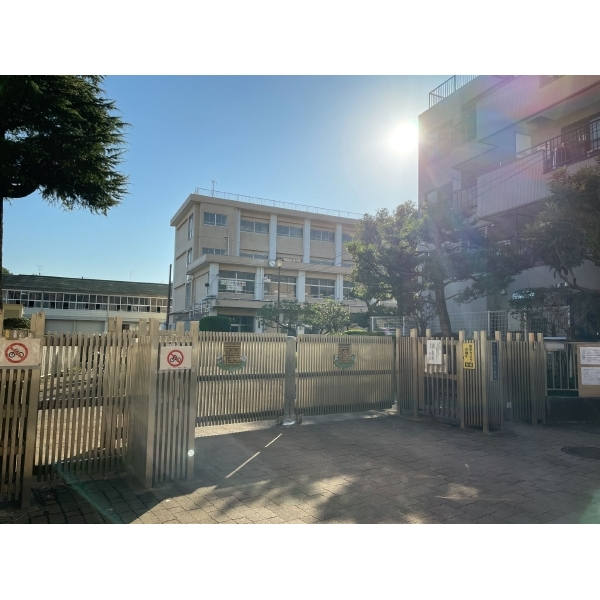 横浜市神奈川区三ツ沢中町 横浜市立三ツ沢小学校（小学校）まで約430m（徒歩6分）