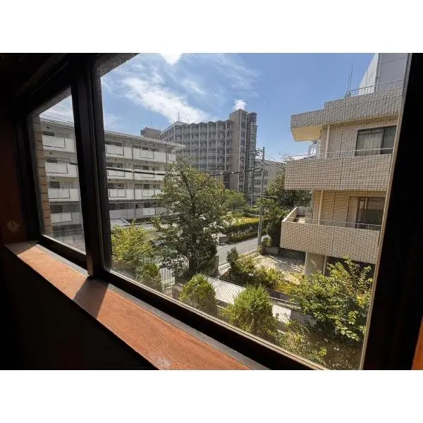 ライオンズマンション新宿原町 ベッドルームからの眺望