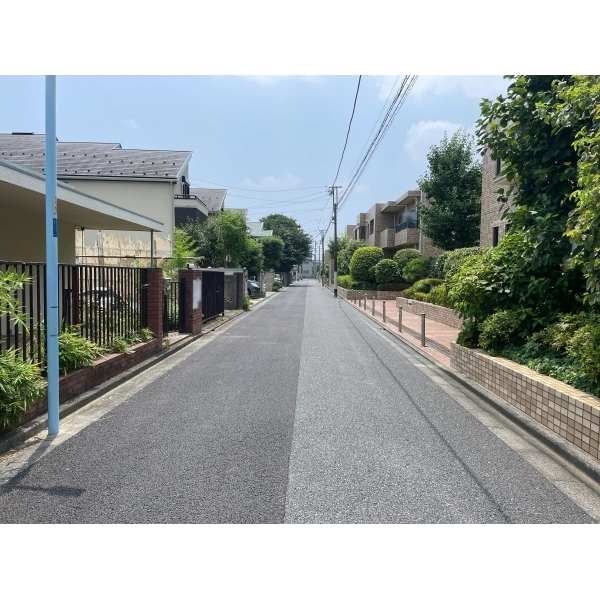杉並区久我山４丁目 前面道路