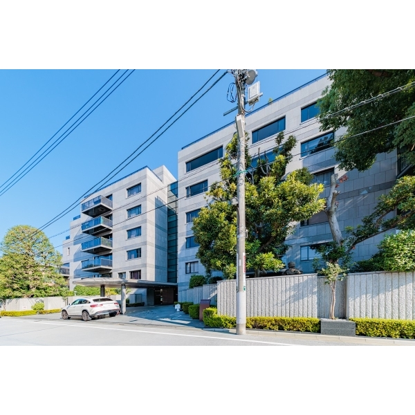 クレストコート砂土原 外観