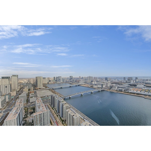 ＨＡＲＵＭＩ　ＦＬＡＧ　ＰＡＲＫ　ＶＩＬＬＡＧＥ 共用部SUNNY LOUNGEからの眺望