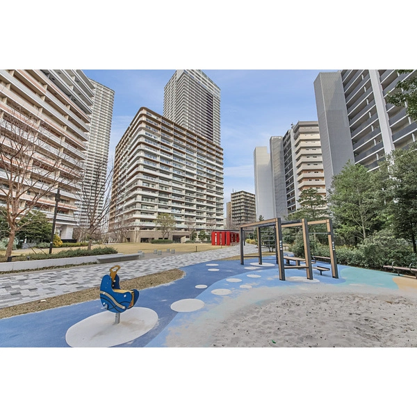 ＨＡＲＵＭＩ　ＦＬＡＧ　ＰＡＲＫ　ＶＩＬＬＡＧＥ PARK VILLAGE共用部公園