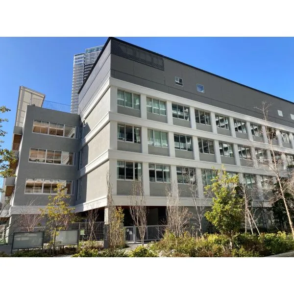 ＨＡＲＵＭＩ　ＦＬＡＧ　ＰＡＲＫ　ＶＩＬＬＡＧＥ 中央区立晴海西中学校（中学校）まで約340m（徒歩5分）