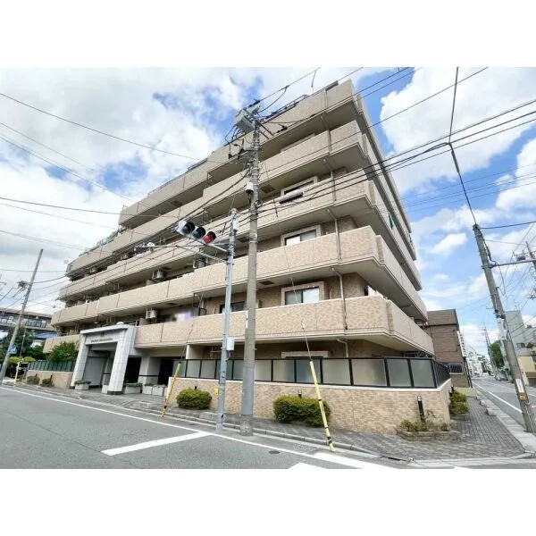ライオンズマンション西新井高道公園 外観