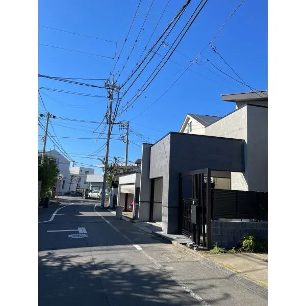 世田谷区瀬田4丁目 南東側約6.0m公道