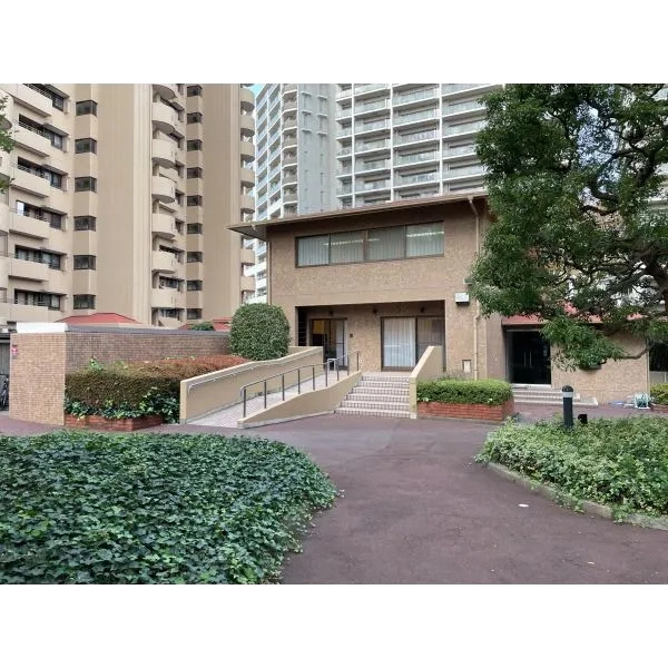 多摩川ハイム 3号棟 管理棟