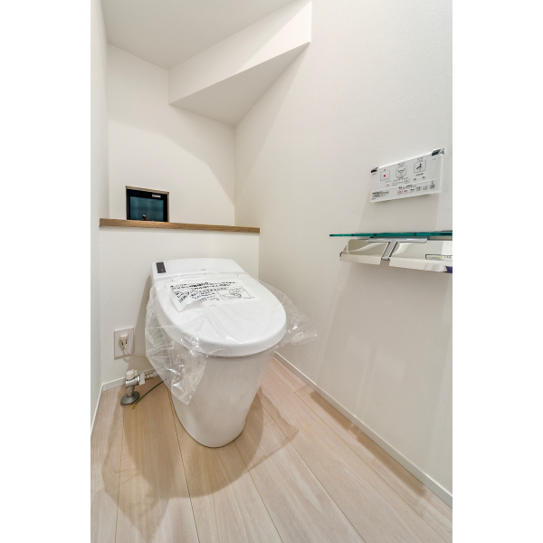 川崎市高津区下作延７丁目 １階　トイレ　（２階にもございます）