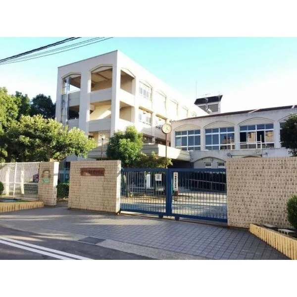 神戸市兵庫区松原通２丁目 須佐野中学校 290m