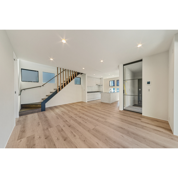 川崎市高津区下作延7丁目 開放感のあるリビング