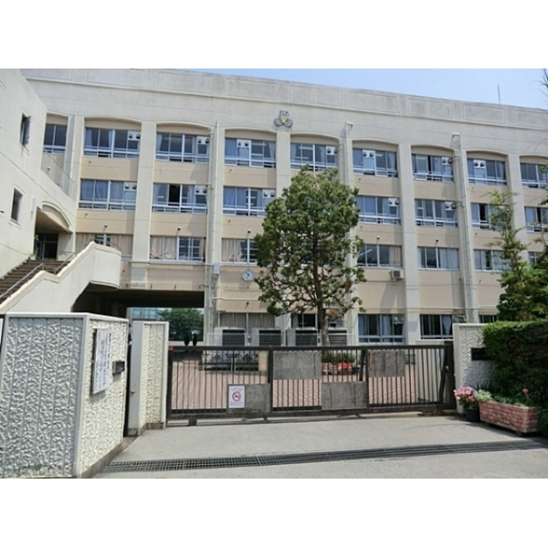 川崎市高津区下作延7丁目 川崎市立西高津中学校(中学校)まで約1100m(徒歩14分)