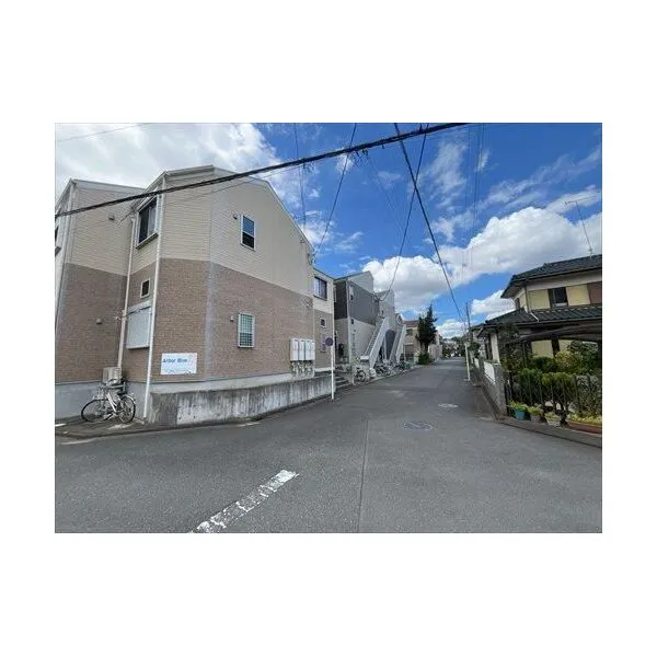 相模原市南区北里1丁目 東側前面道路