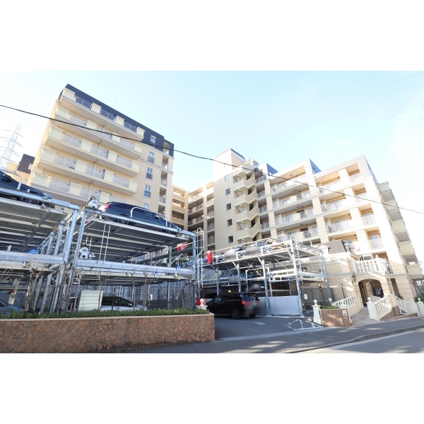 グランシティ横濱本郷台 外観