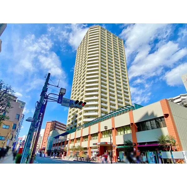 キャメリアタワー川口 JR「川口」駅徒歩圏の好立地に佇むタワーレジデンス。