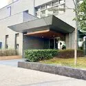 キャメリアタワー川口 ホテルライクなエントランスが印象的なキャメリアタワー川口
