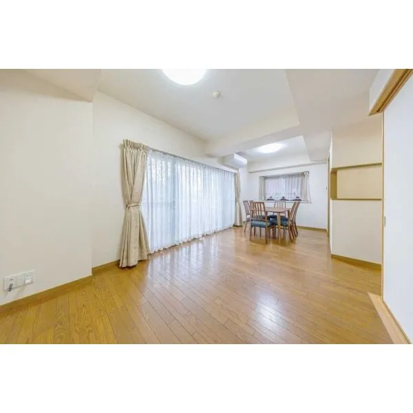 ライオンズプラザ池之端 LDK