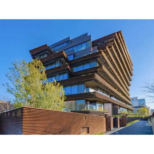 プラウド神宮前 外観