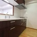 ライオンズガーデン東川口けやき通り リビングの様子を見ながら家事ができる対面式キッチン
