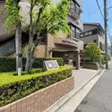 ナイスアーバン横濱白楽 【外観】東急東横線「白楽」駅徒歩10分！六角橋商店街まで徒歩5分♪駅まで平坦アクセス、閑静な住宅・…
