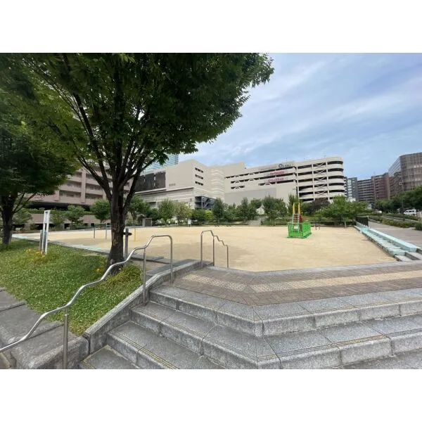 あべのグラントゥール 金塚ふれあい中央公園(公園)まで約100m(徒歩2分)
