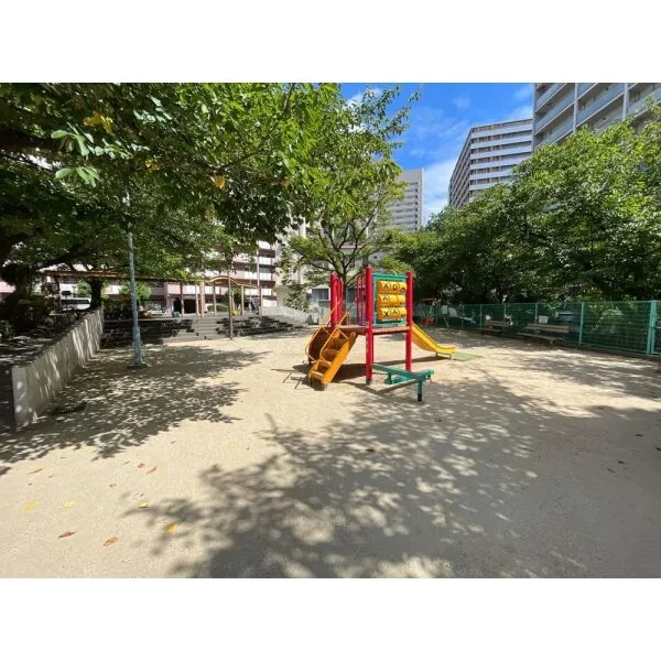 あべのグラントゥール 阿倍野旭公園(公園)まで約290m(徒歩4分)