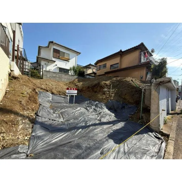 横浜市青葉区新石川４丁目 現地