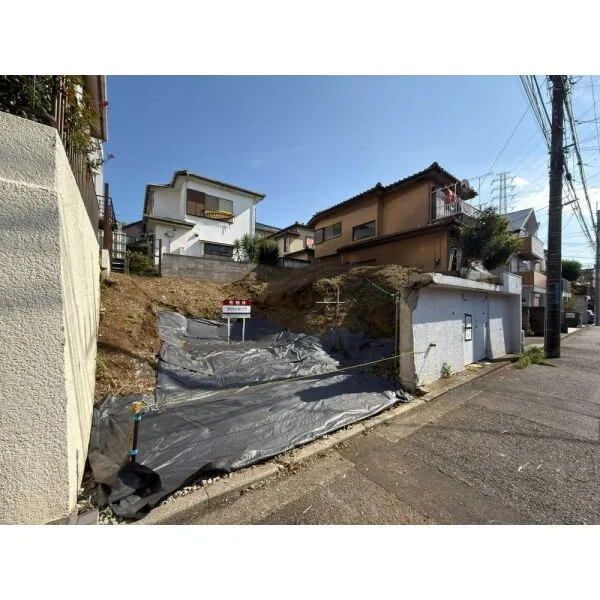 横浜市青葉区新石川４丁目 現地