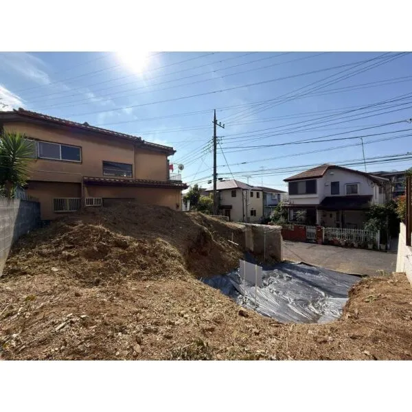 横浜市青葉区新石川4丁目 現地