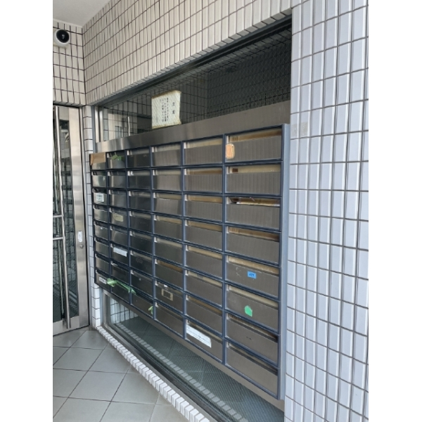 コスモスパジオ東大島 メールボックス