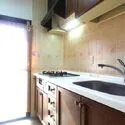 ライオンズマンション調布ヶ丘 キッチンに勝手口があるため一時的なごみの置き場にも利用できます