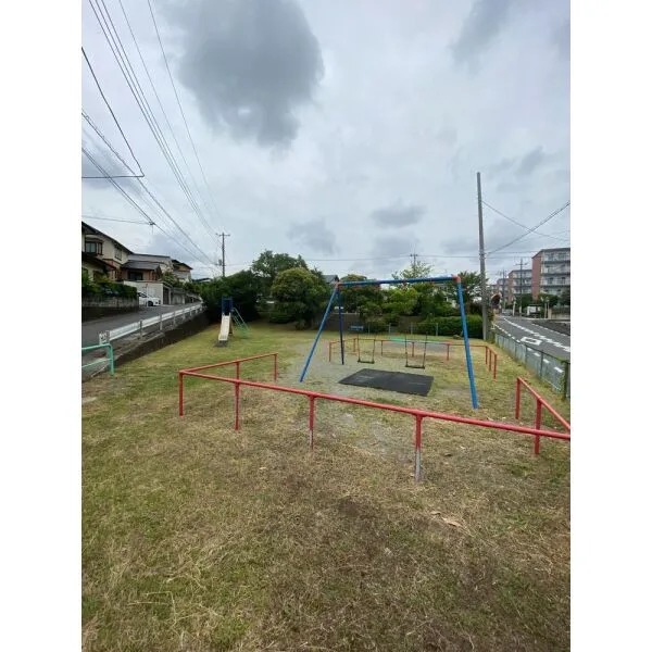 伊勢原市高森4丁目 丸山公園(公園)まで約430m(徒歩6分)