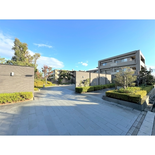 サーパス松栄町 外観