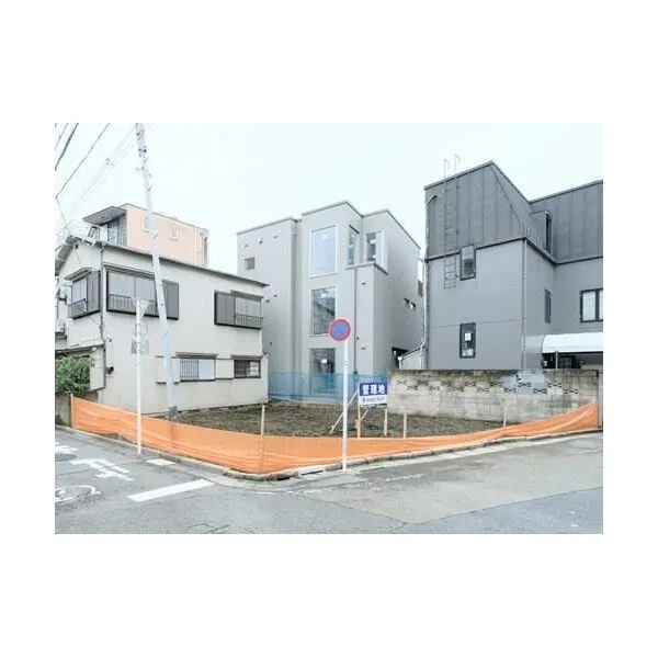 渋谷区神宮前２丁目 現地（撮影　２０２６．０６）