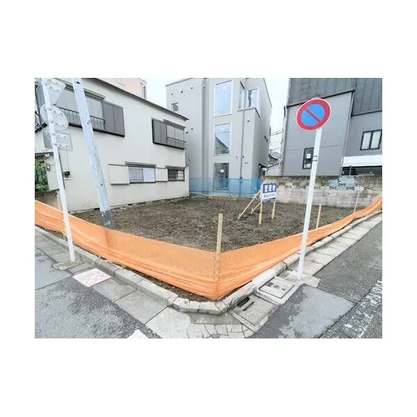 渋谷区神宮前２丁目 現地（撮影　２０２６．０６）