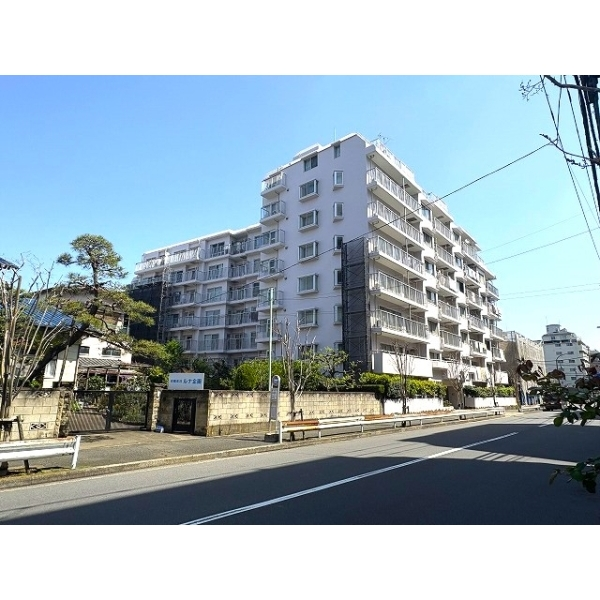 モア・ステージ綾瀬 外観