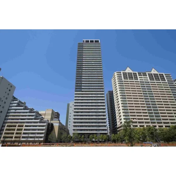 ルネッサなんばタワー 外観