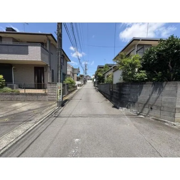 海老名市杉久保南４丁目 前面道路含む現地写真