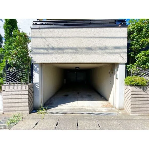 海老名市国分寺台1丁目 駐車スペース